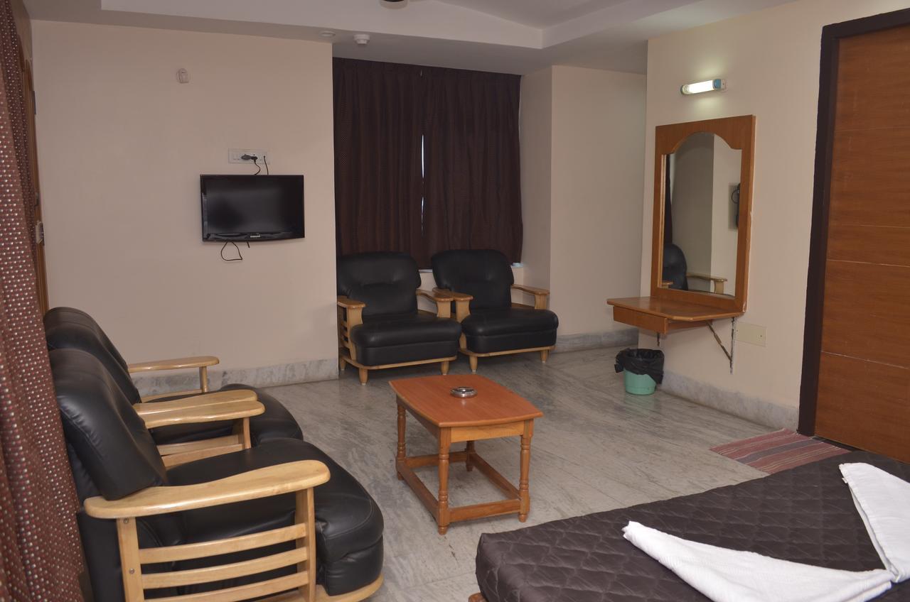 Hotel Sky Park Dindigul Buitenkant foto