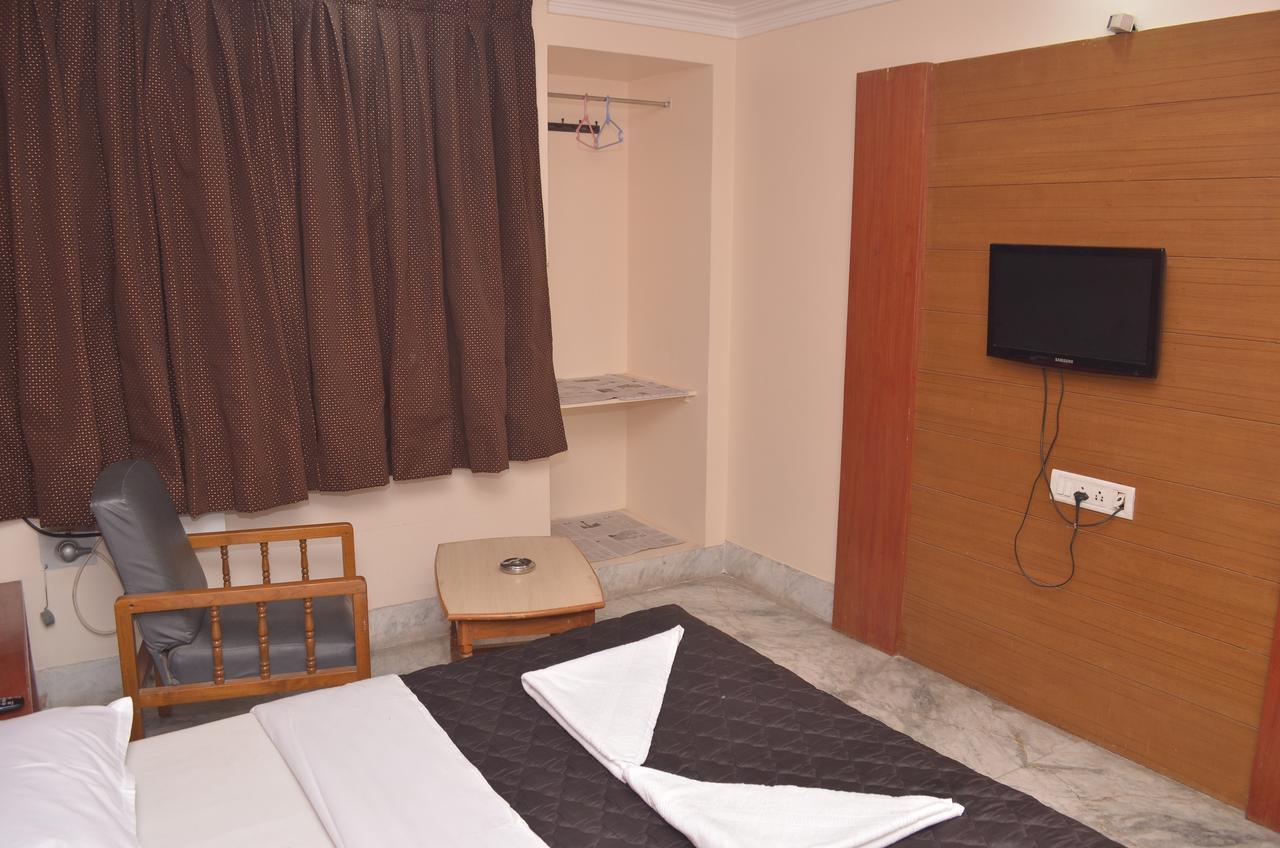 Hotel Sky Park Dindigul Buitenkant foto